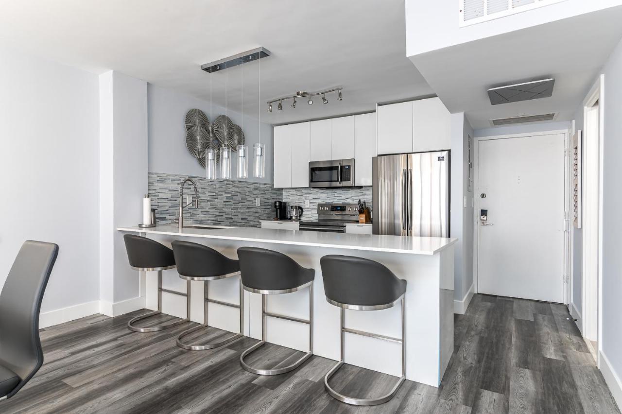 Amazing 2Br 2Ba Newly Reno Beachfront Apt W/Beach View Hollywood Exterior photo