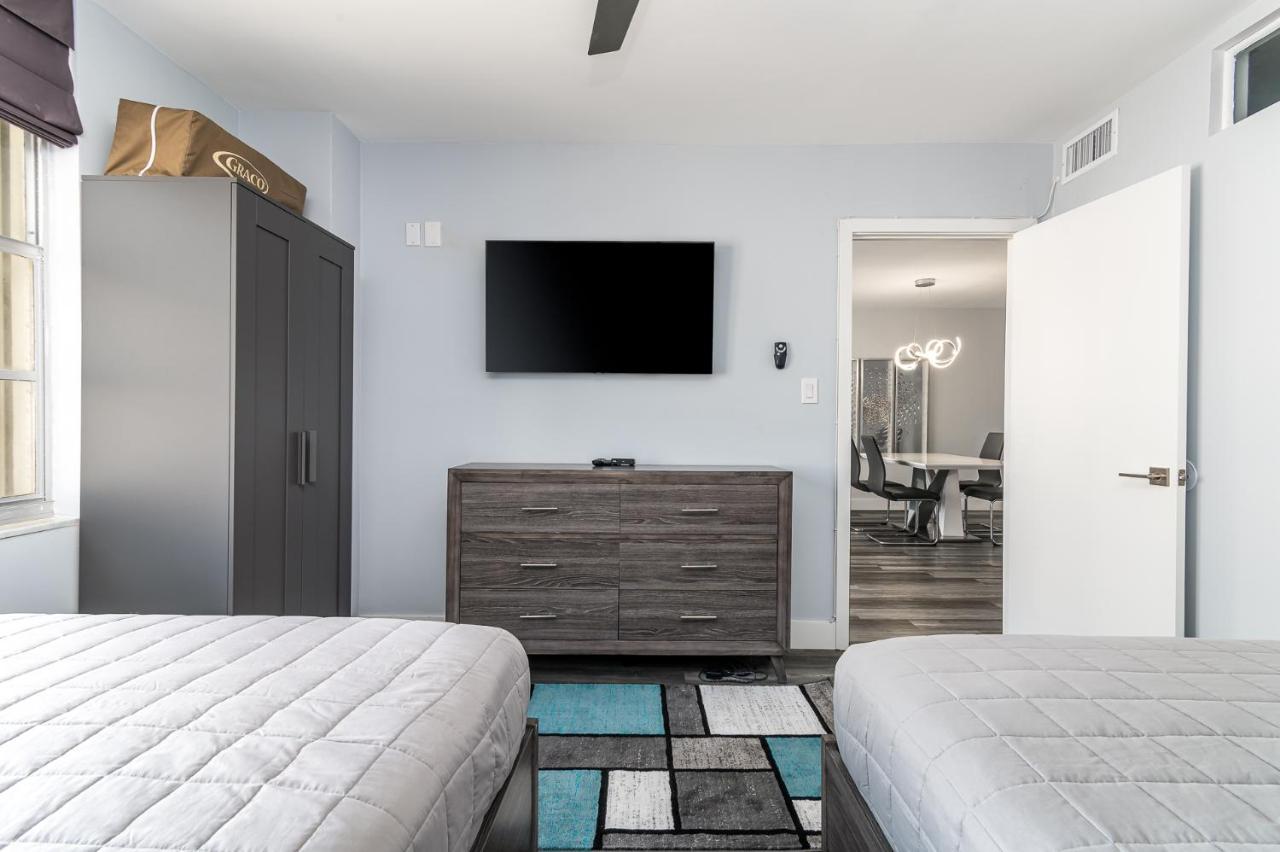 Amazing 2Br 2Ba Newly Reno Beachfront Apt W/Beach View Hollywood Exterior photo