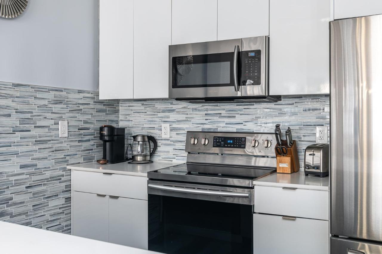 Amazing 2Br 2Ba Newly Reno Beachfront Apt W/Beach View Hollywood Exterior photo